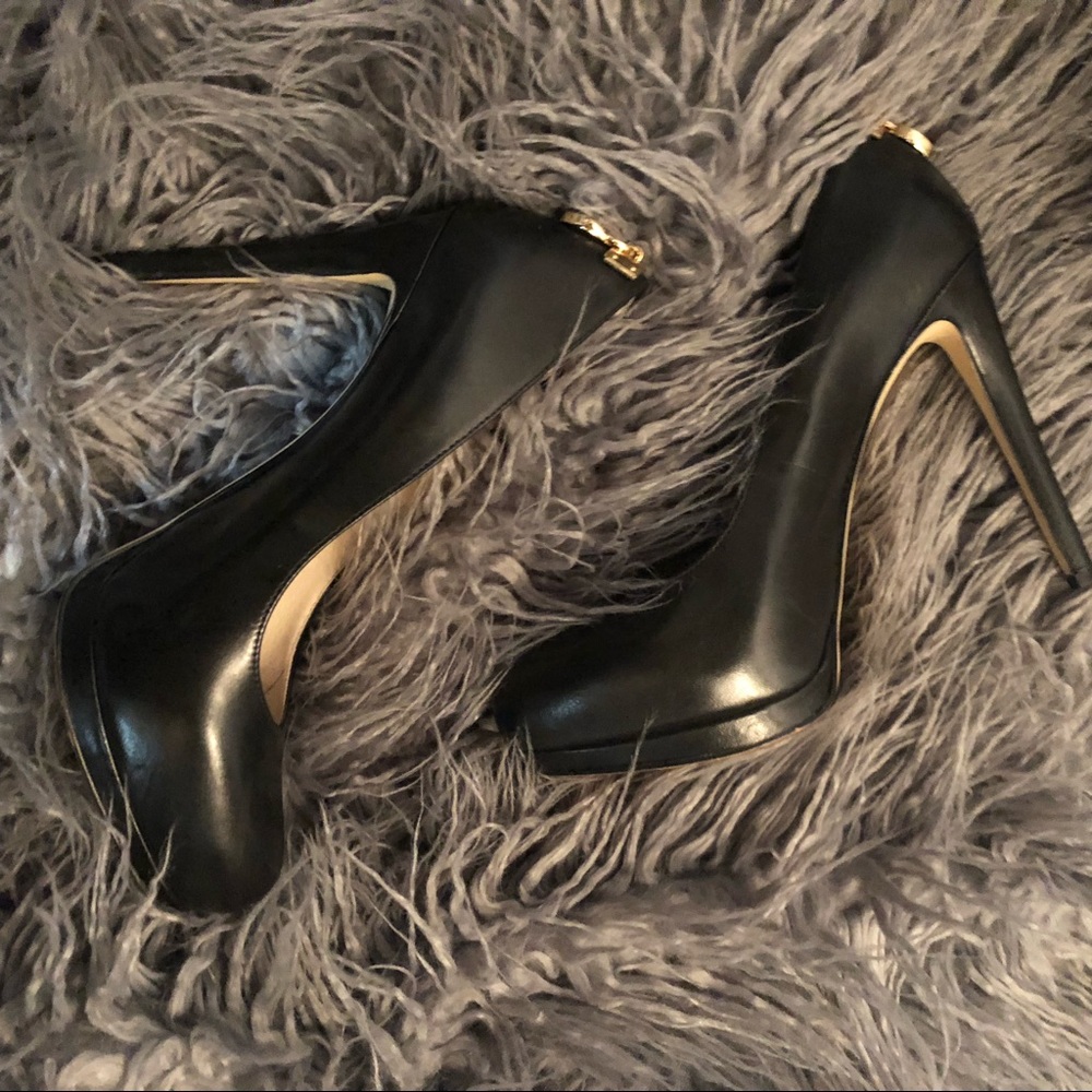 Michael Kors Hamilton Pump Sz 6